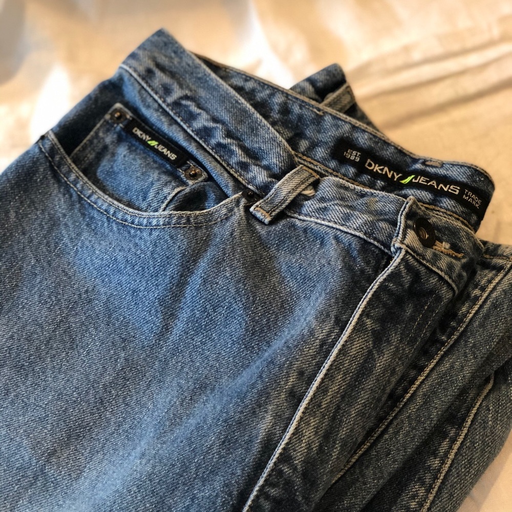 VINTAGE DKNY High Waisted Mom Jeans Size 10